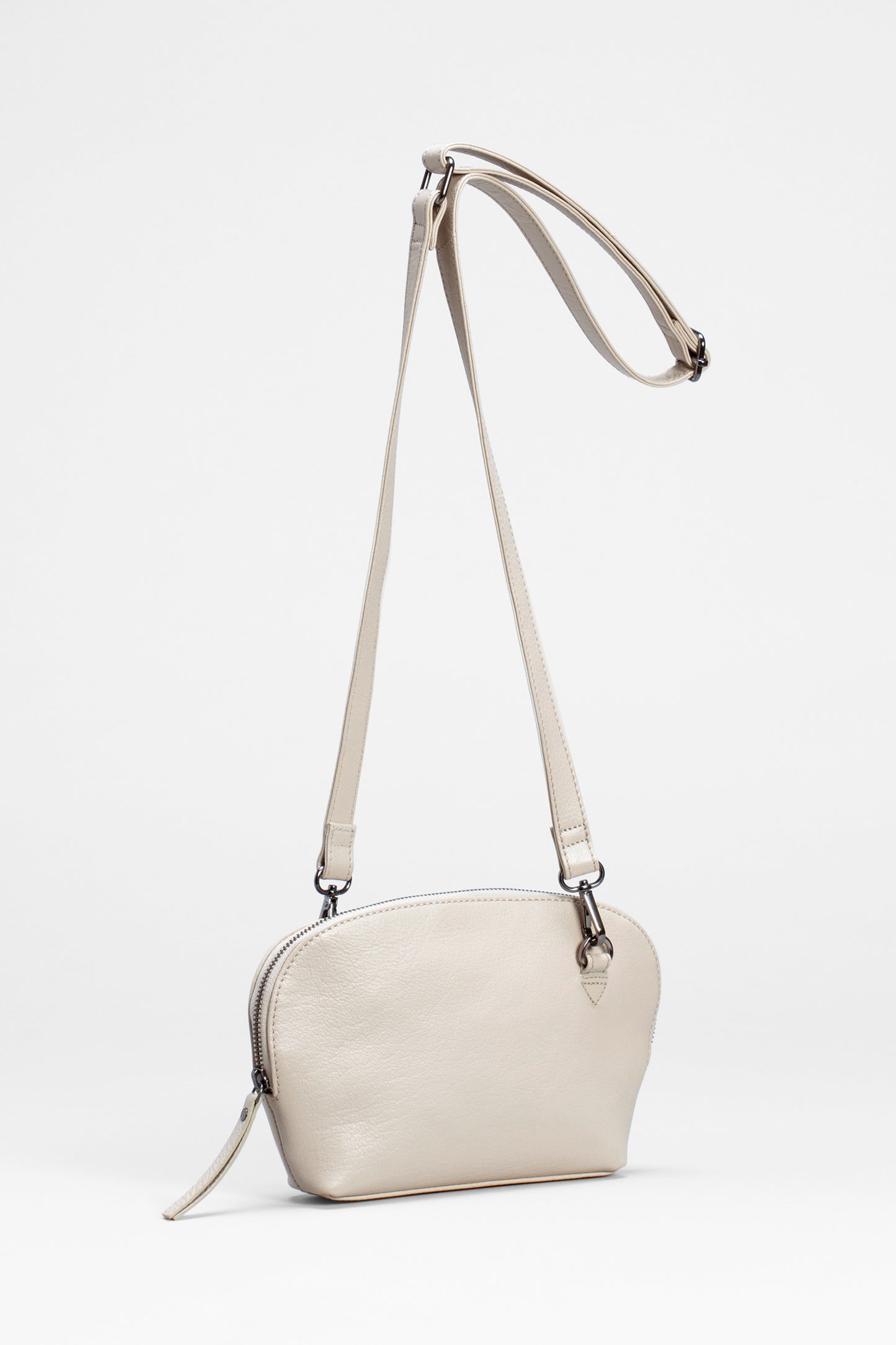 Lotte Cross-Body Remnant Leather Small Bag Front | BLANC
