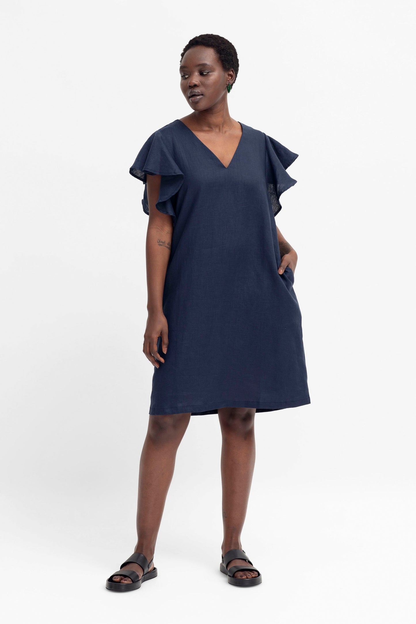 Colino Shift Style V-Neck Ruffled Sleeve French Linen Dress Model Front | MOONLIGHT