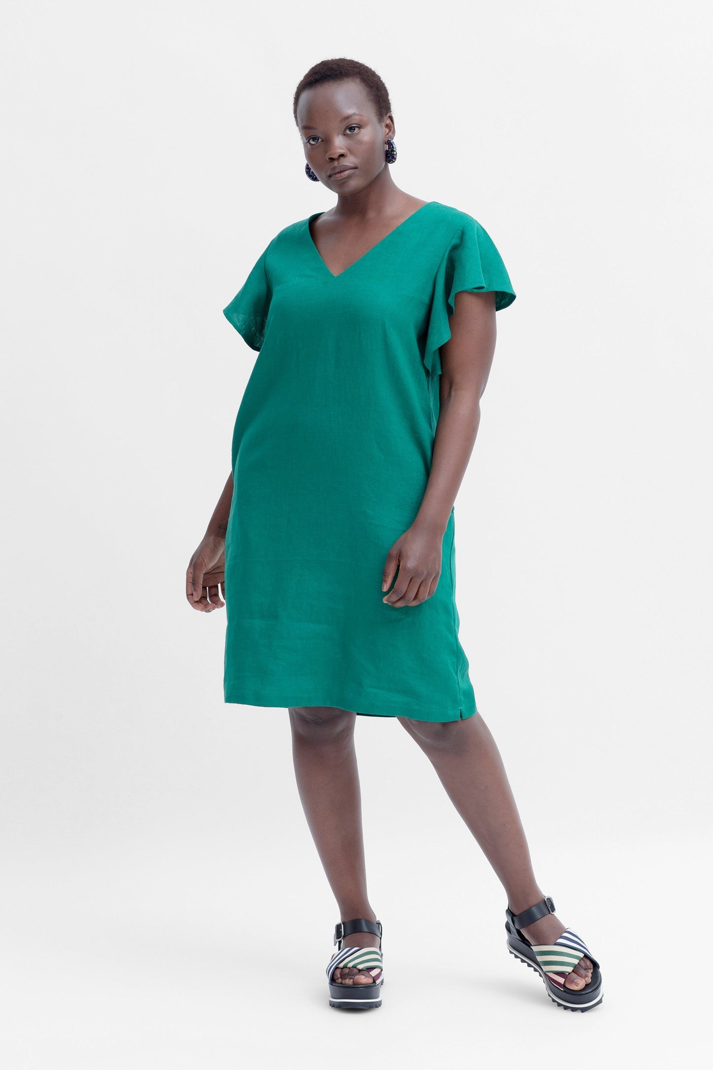 Colino Shift Style V-Neck Ruffled Sleeve French Linen Dress Model Front | LEAF GREEN
