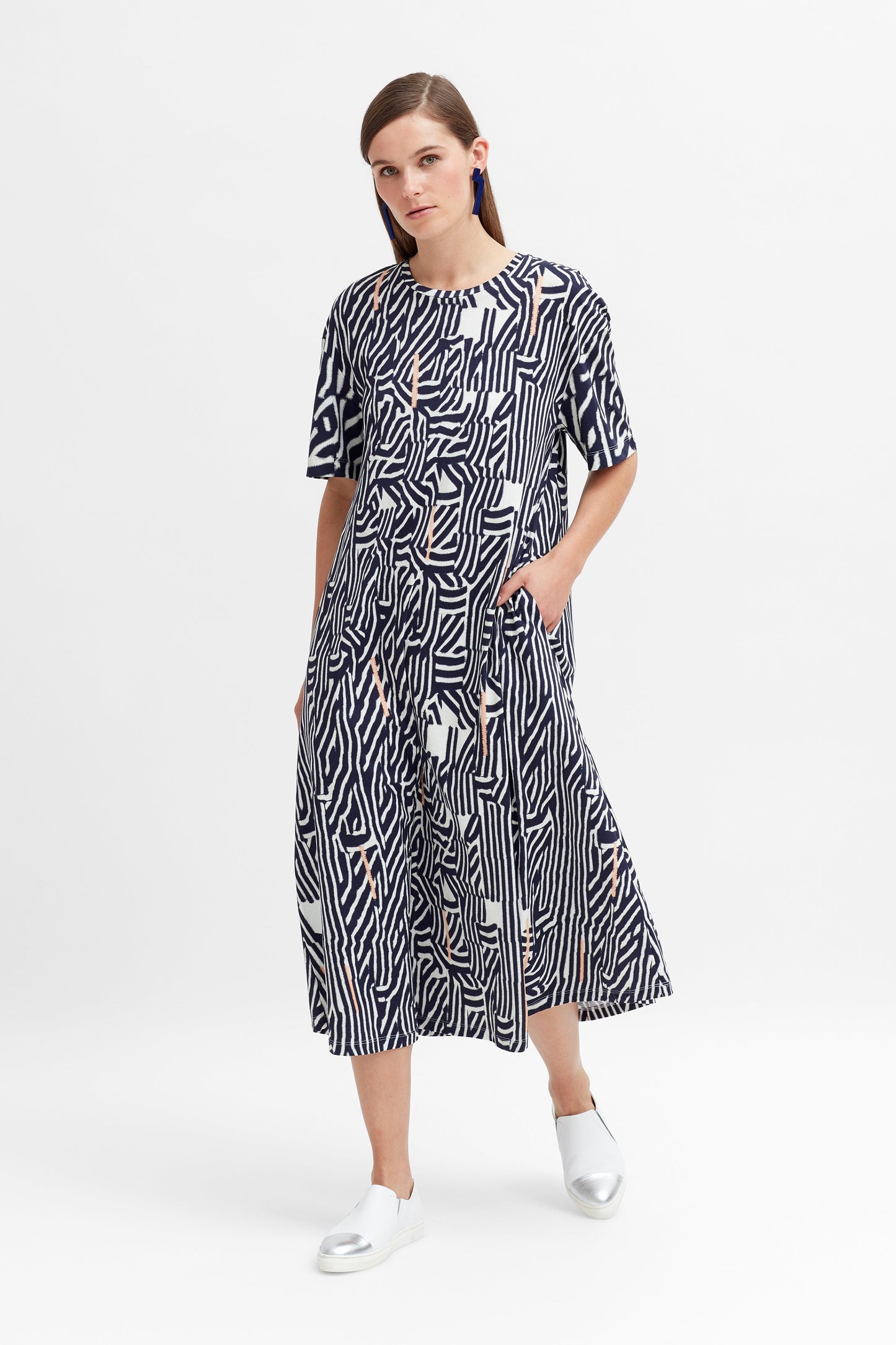 Maze Printed Cotton Jersey T-shirt Dress Model Front | MAZE PRINT