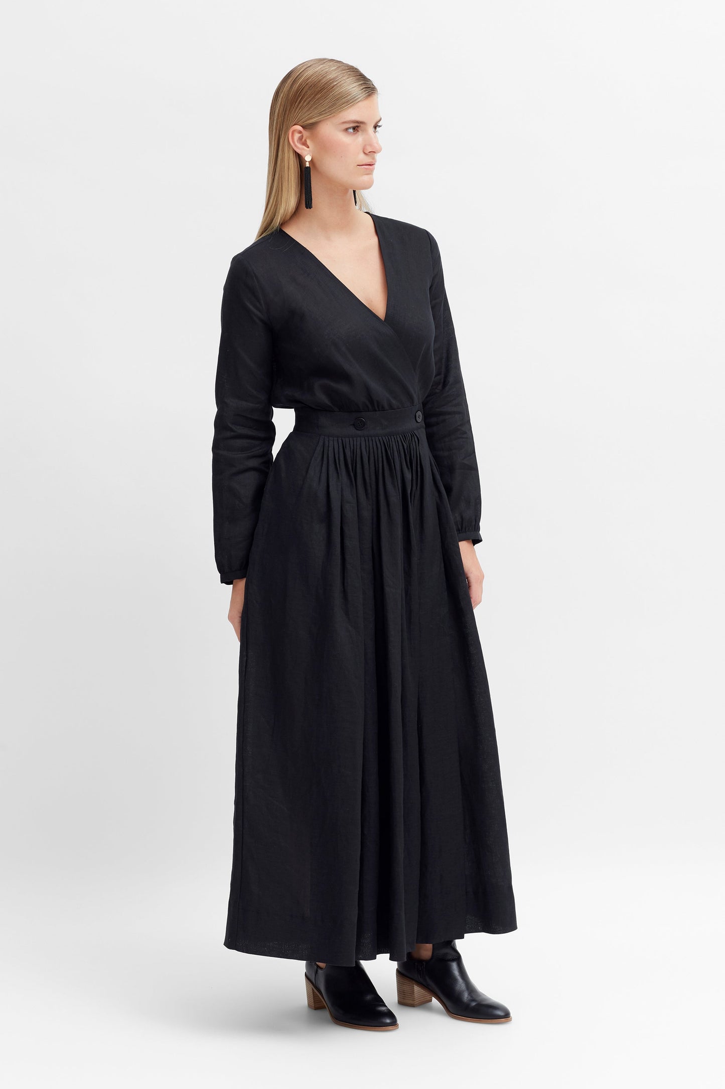Kers Maxi Linen Wrap Dress Model Side | BLACK