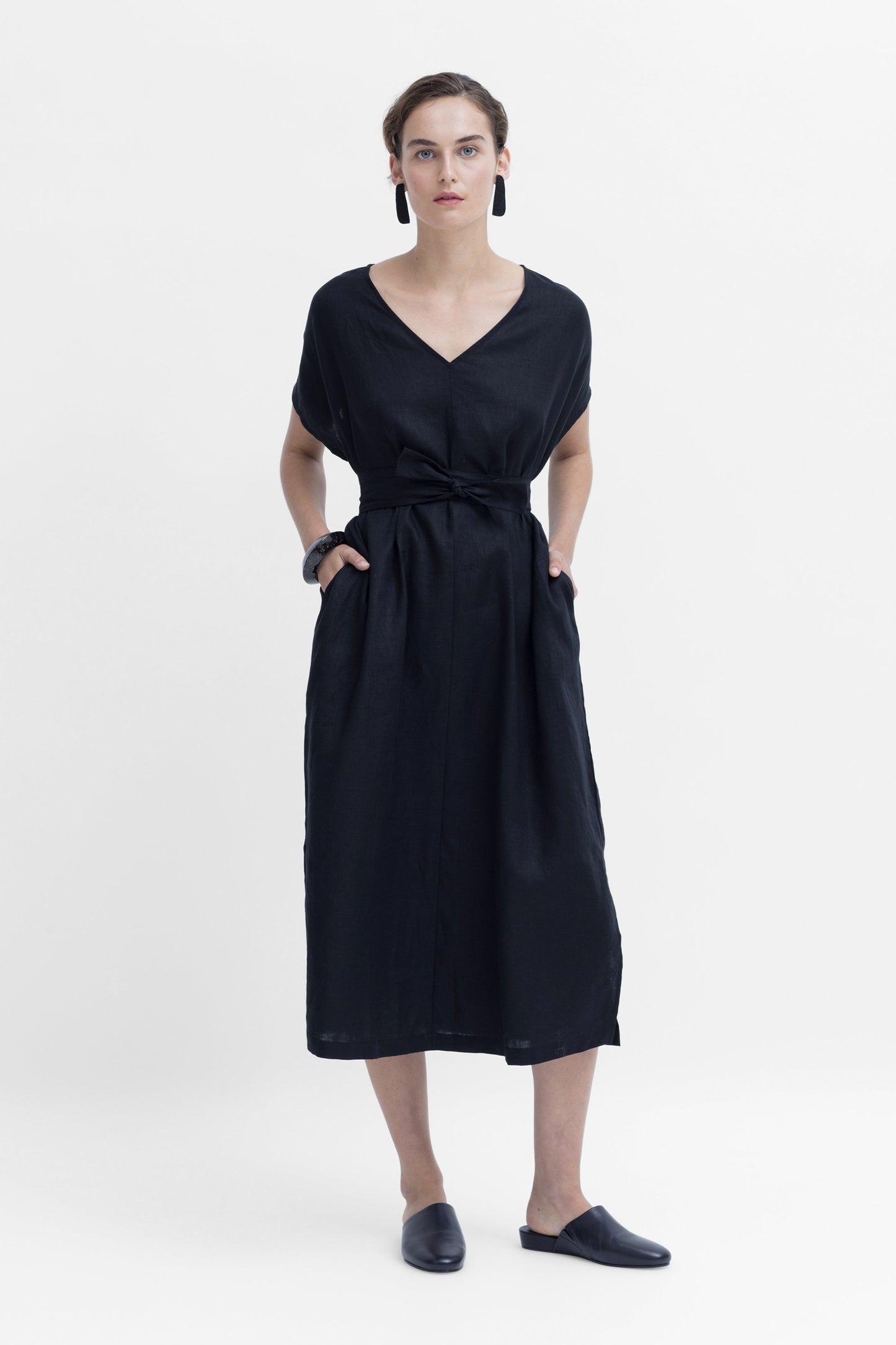 Tora Shift V-Neck Linen Long Dress Model Styled Front | BLACK
