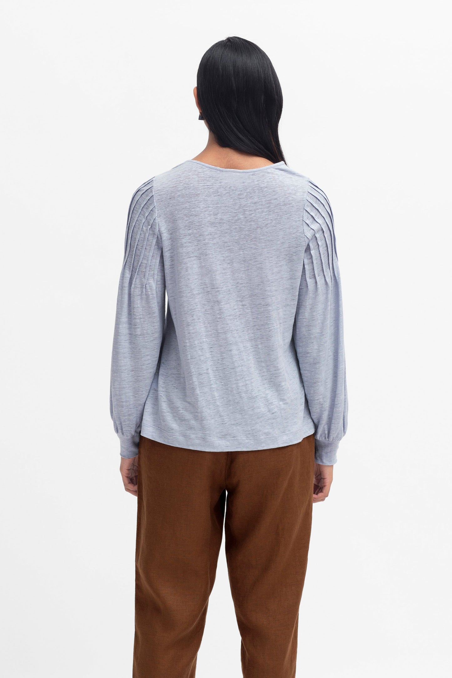 Darja Blouson Long Sleeve Linen Jersey Tshirt Model Back | LAVENDER