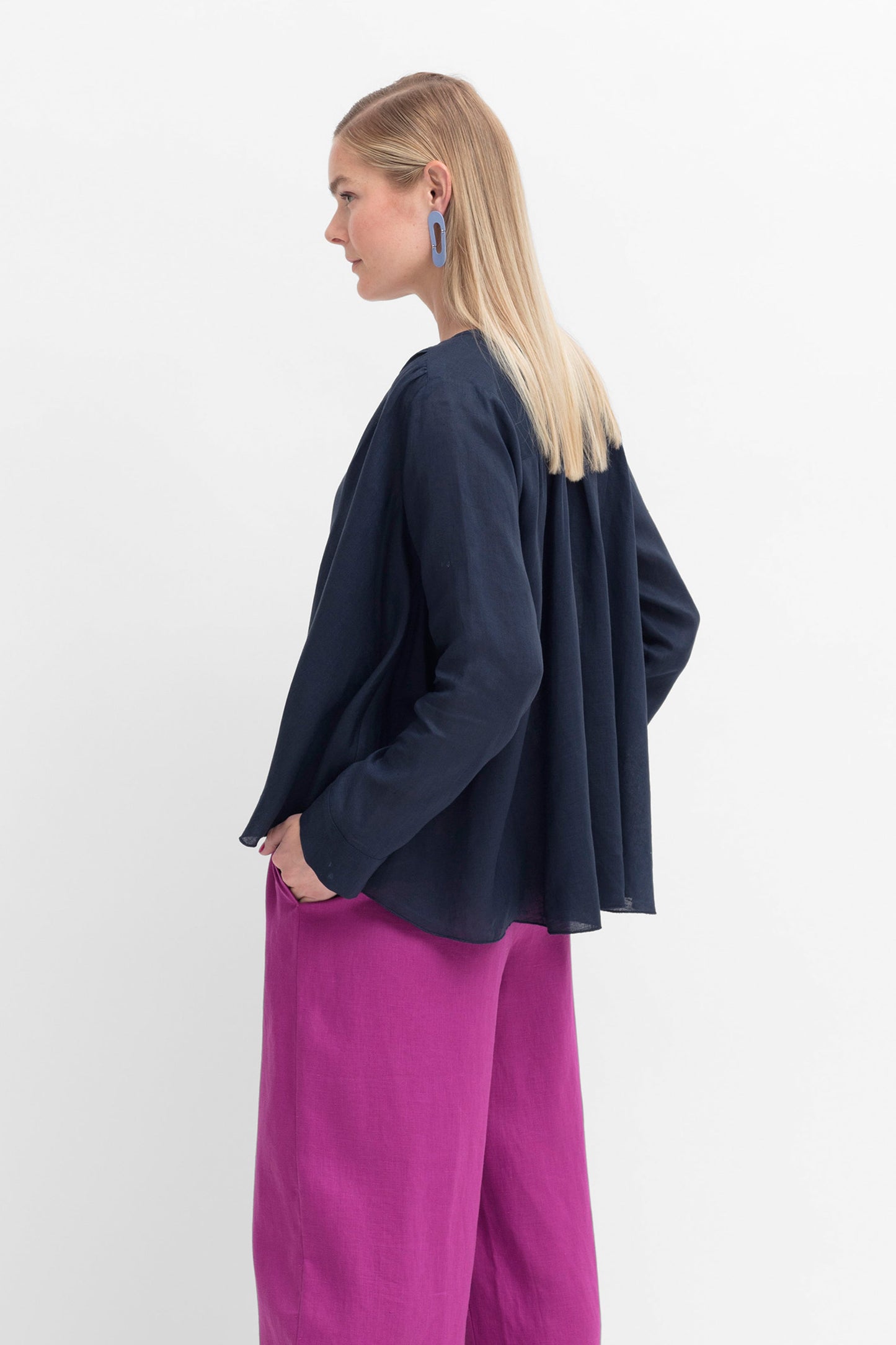 Lin A-Line Light Linen Jacket Model Side | STEEL BLUE