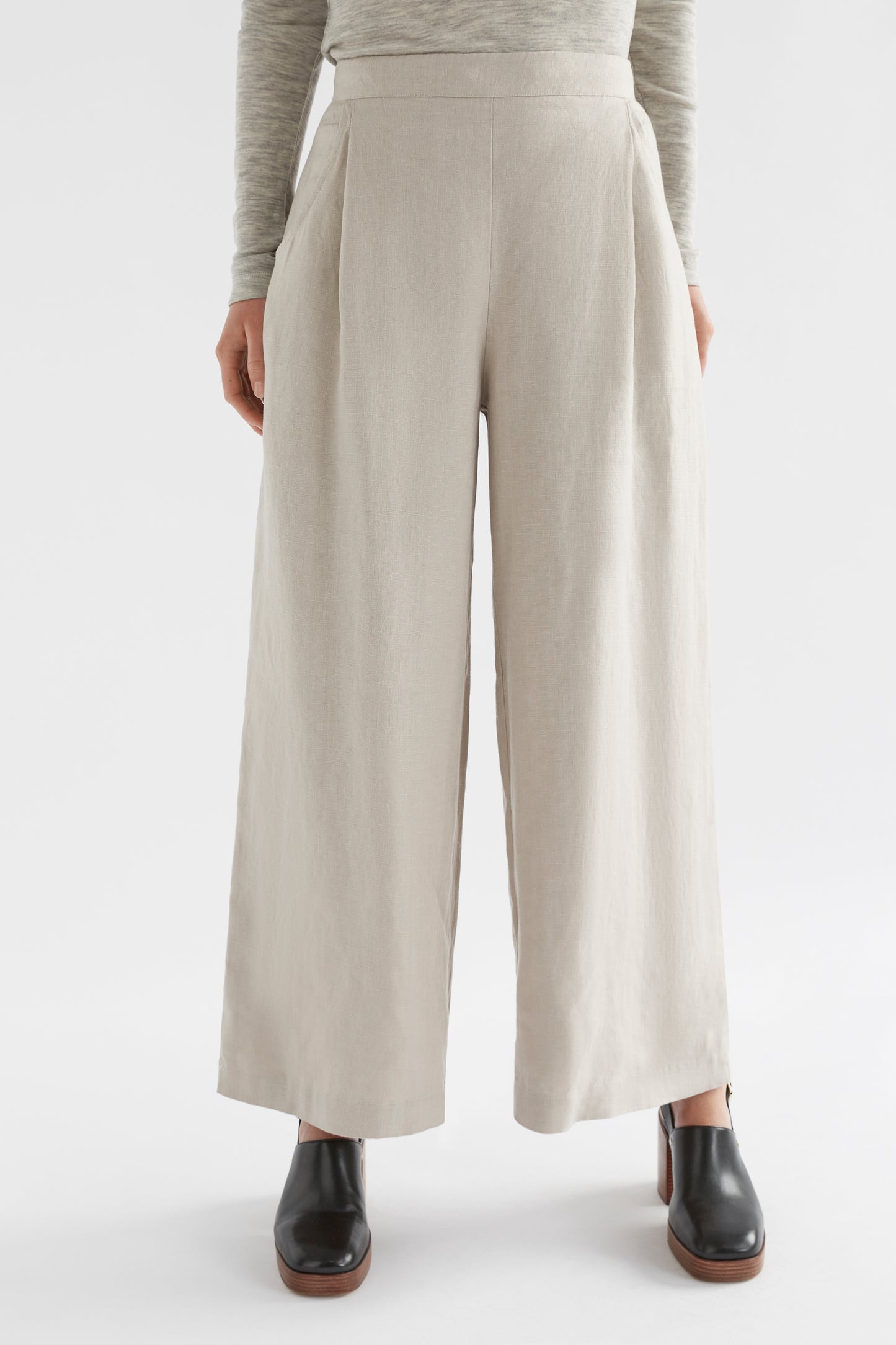 Ilona Wide Leg Linen Pant Model Front Jess | FLAX