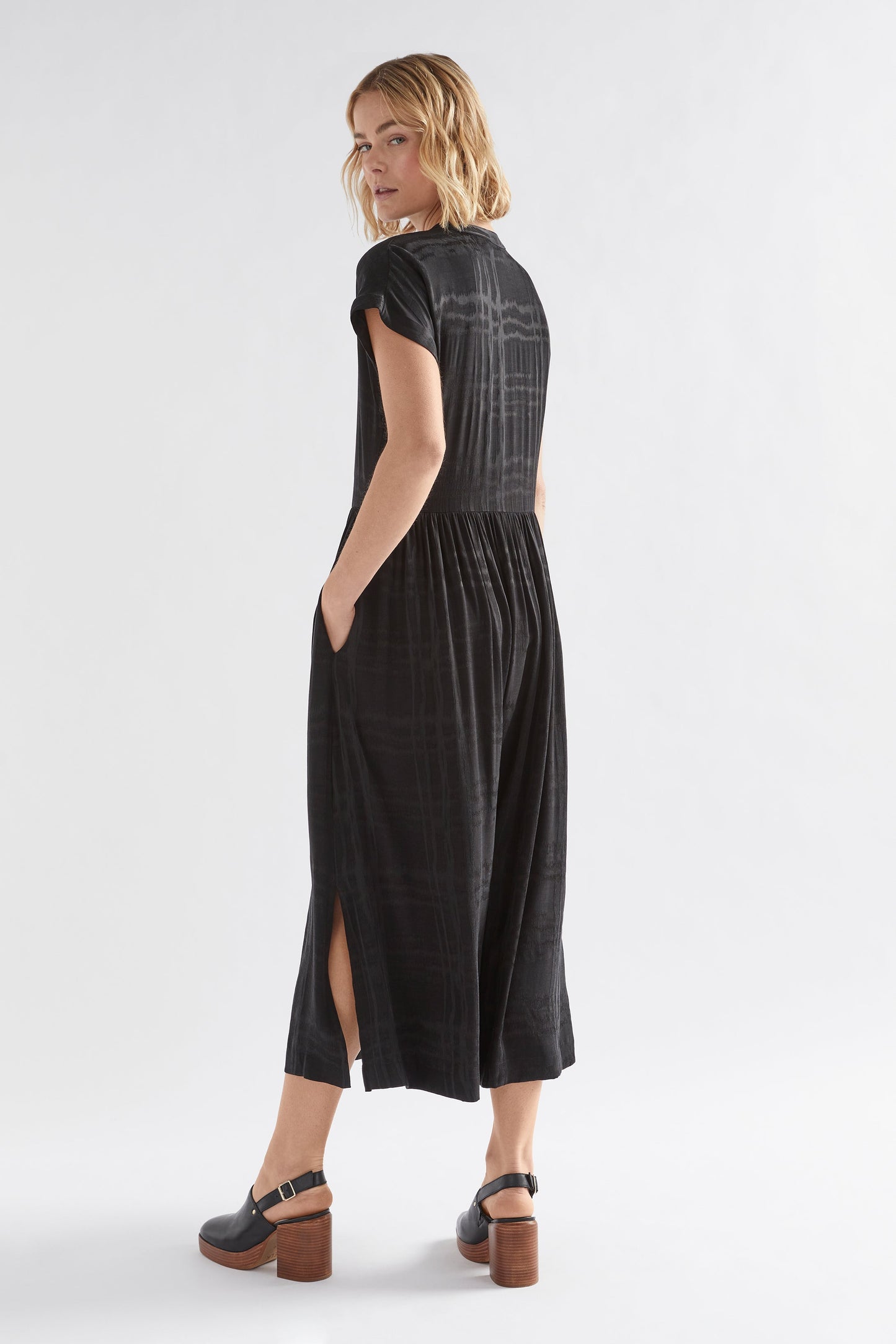 Linur Midi Tonal Woven Check Shirt Dress Model Back | BLACK  CHECK