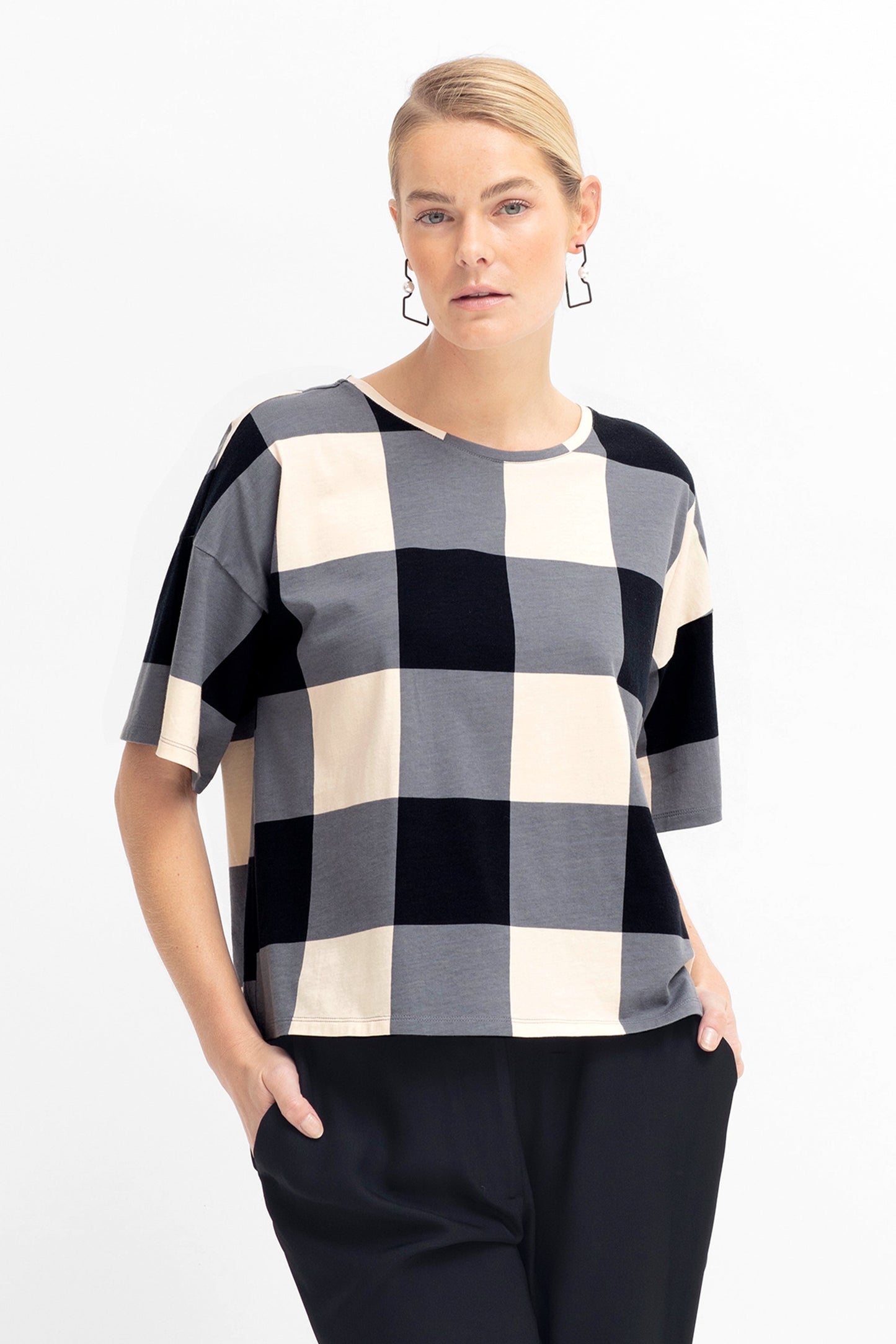 Kyla Boxy Relaxed Wide Sleeve Gingham Print Tee Model Front | BLACK CAMEL GINGHAM