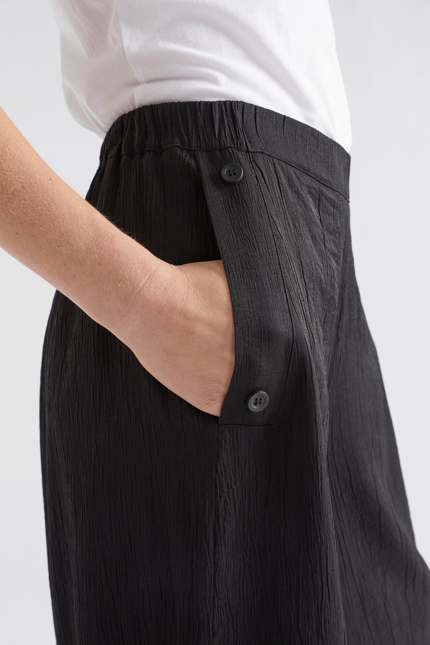 Joen Wide Leg Cropped Crinkle Pants Model Side detail  | BLACK