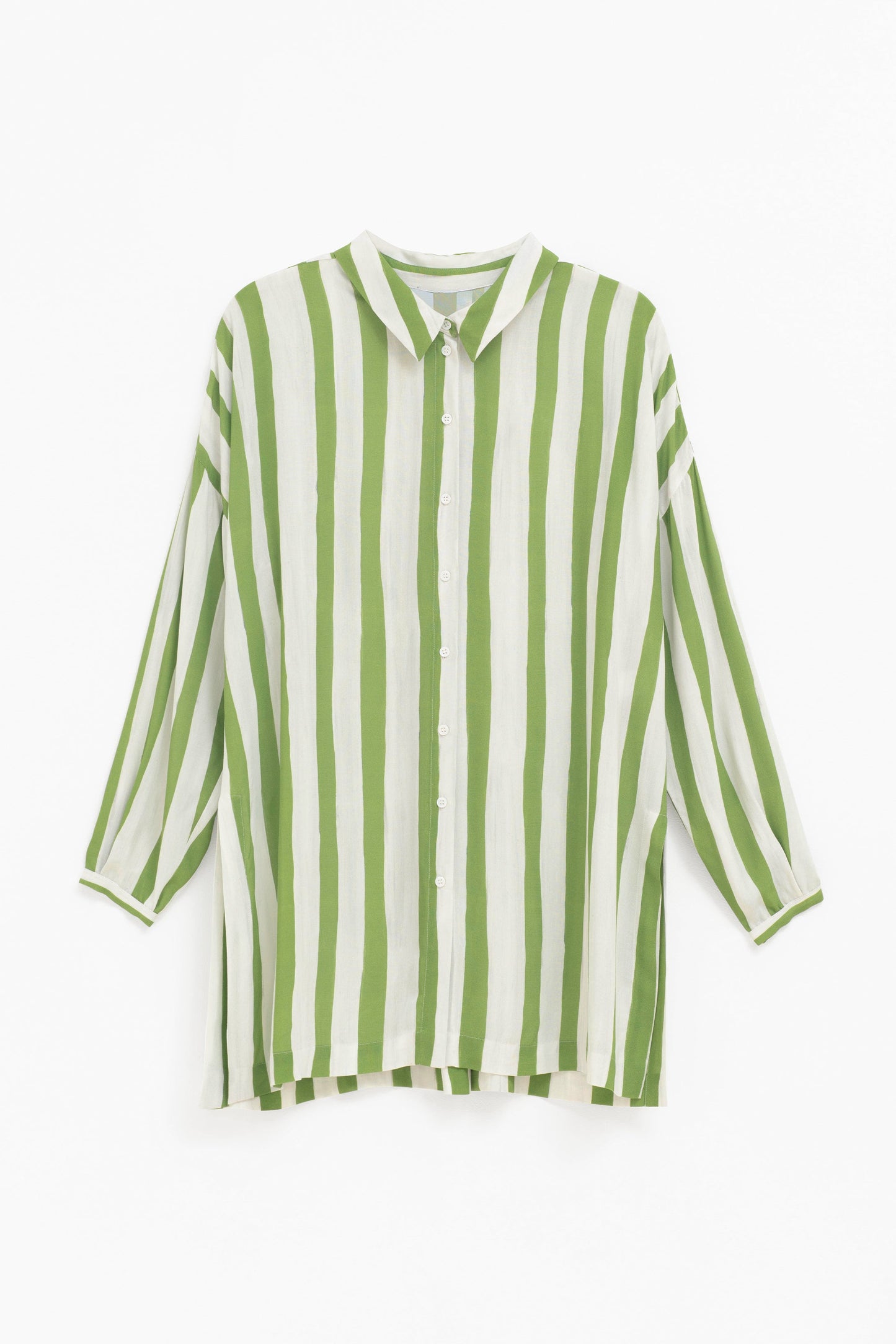 Tilbe Silky Striped Long Shirt plus front | GREEN WHITE PAINT STRIPE