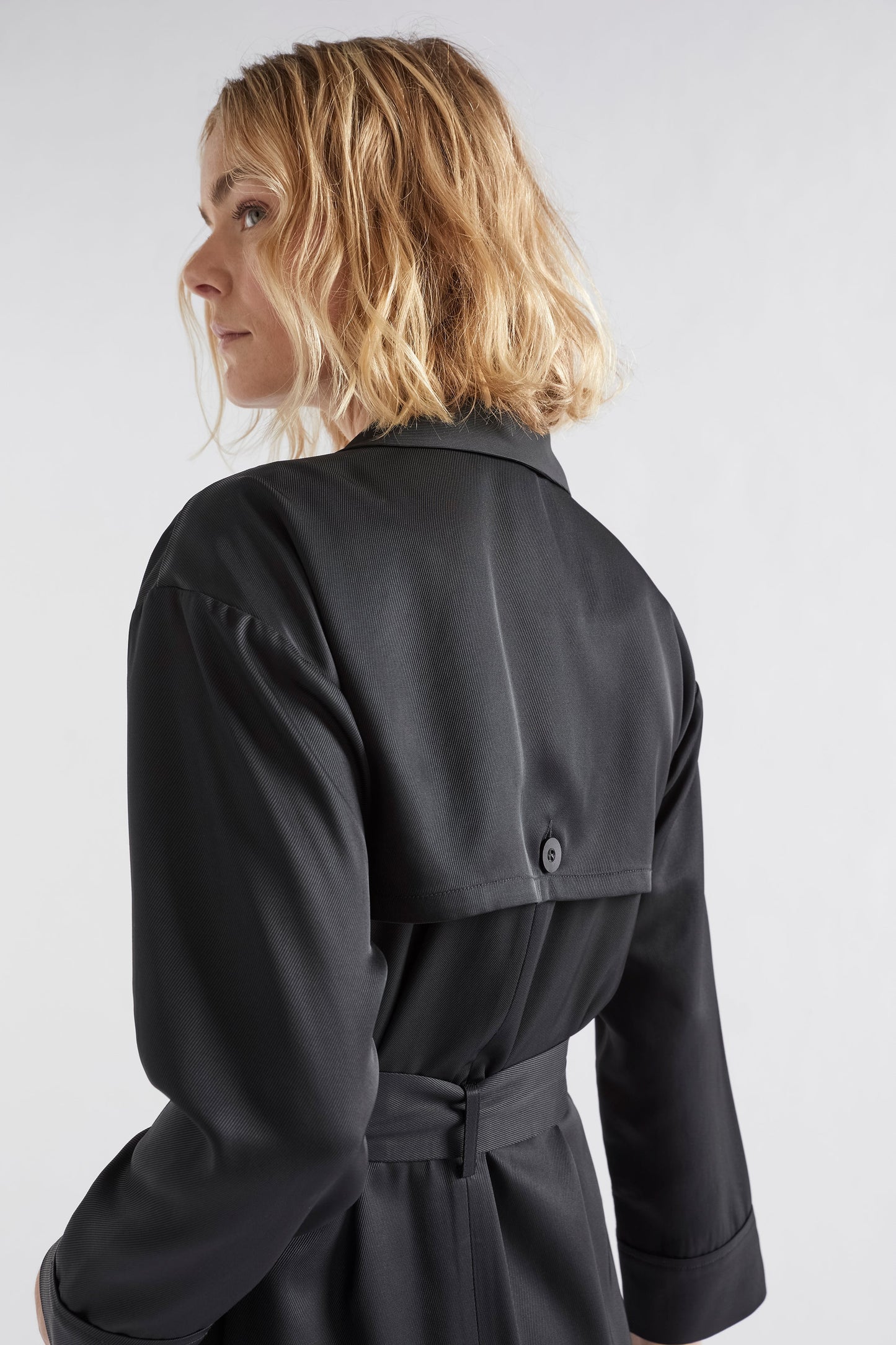 Vail Long Sleeve Shirt Dress Model Back Detail | BLACK