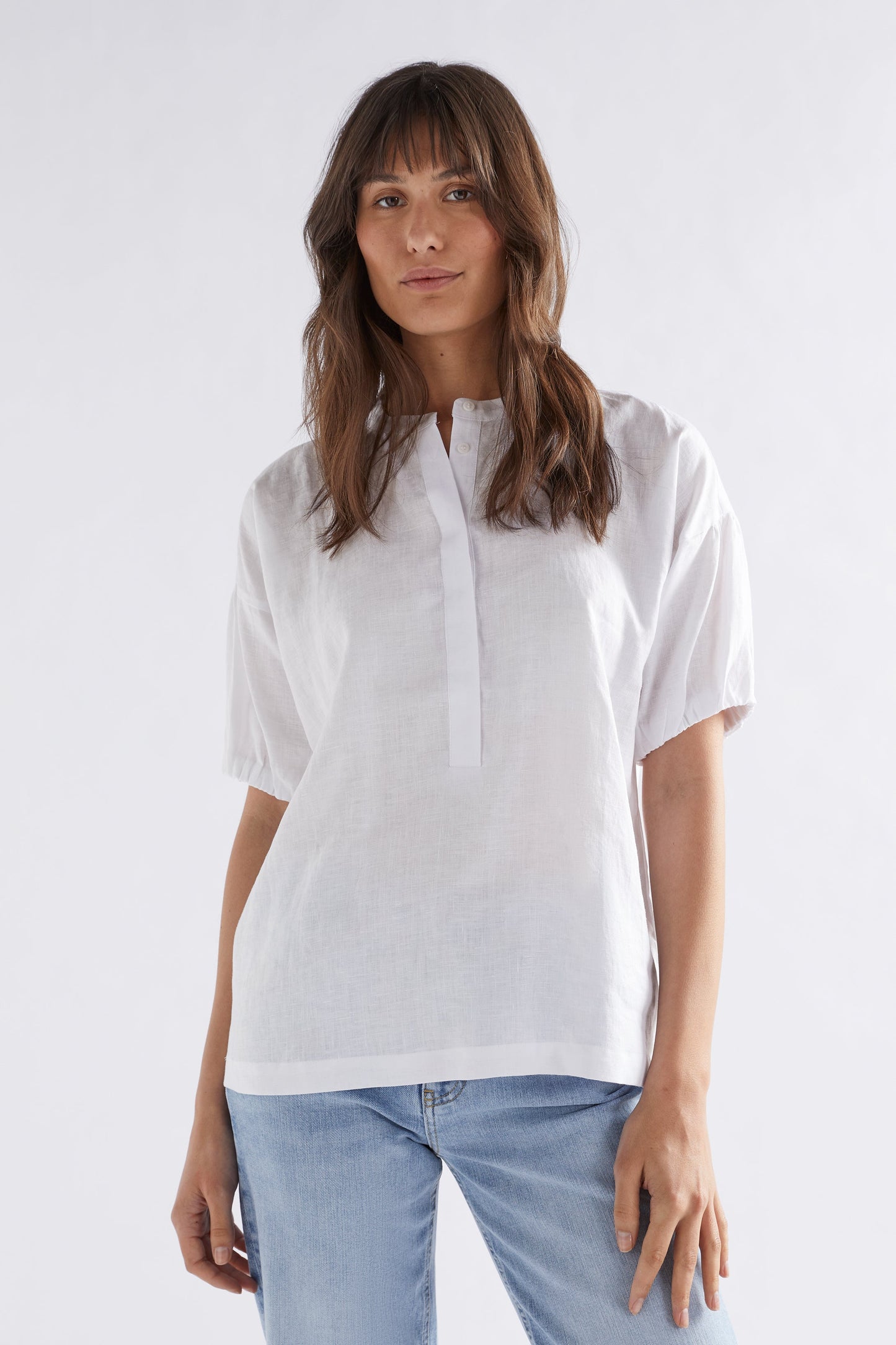 Strom Linen Puff Sleeve Collarless Shirt Model Front | WHITE
