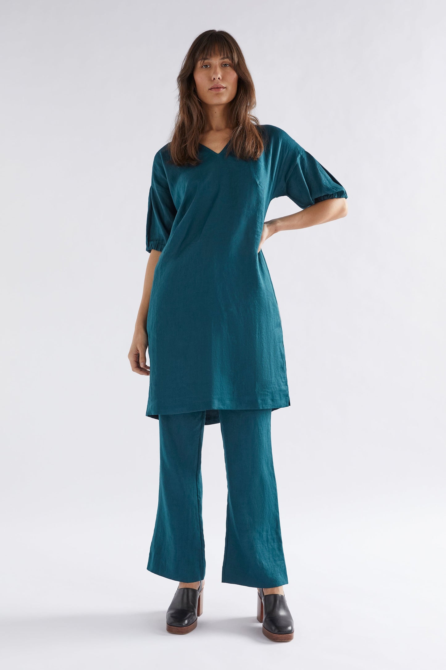 Strom Linen Puff Sleeve V-Neck Knee Length Dress Model Front with Stilla Pant | PEACOCK