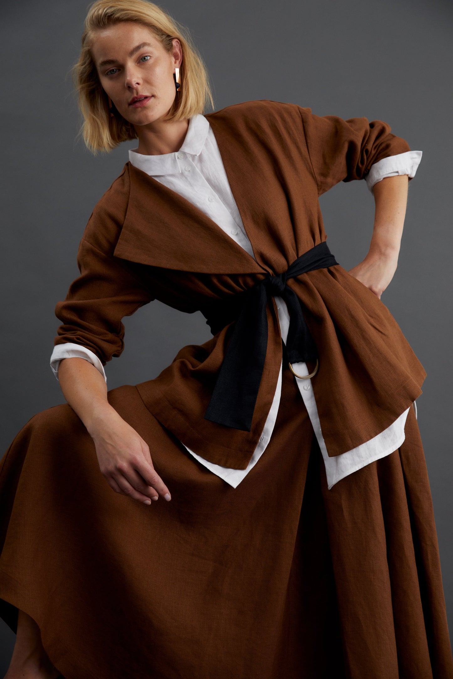 Ativ Linen Jacket with Contrasting Waist Belt Campaign Model Front | BRONZE BROWN