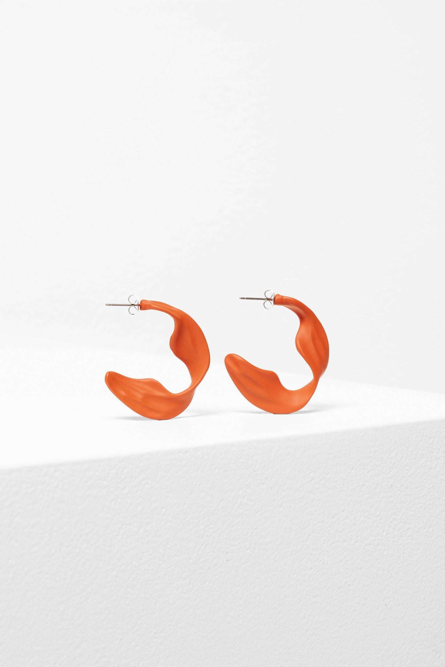 Strek Colour Coated Metal Sculptural Hoop Earring | CLEMENTINE