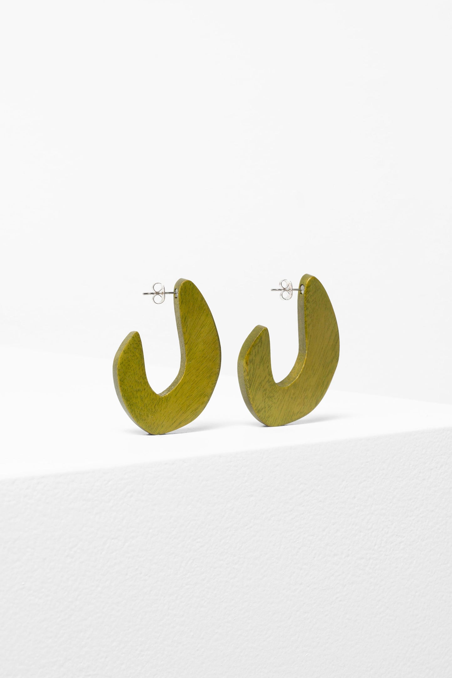 Riiva Coloured Wood Geometric Hoop Stud Earring | LIMEADE