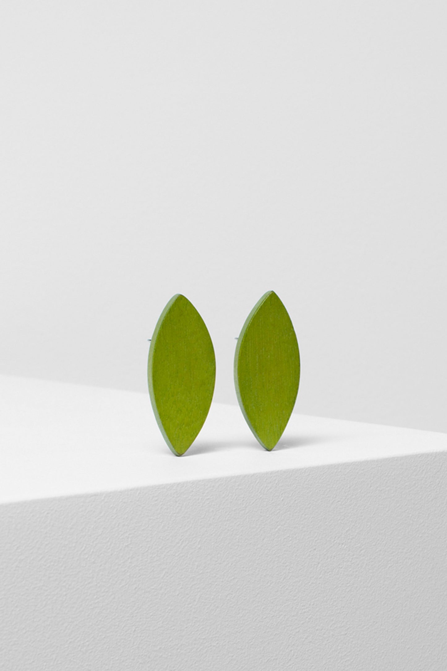 Leaf Geometric Timber Earring Front CITRONELLE