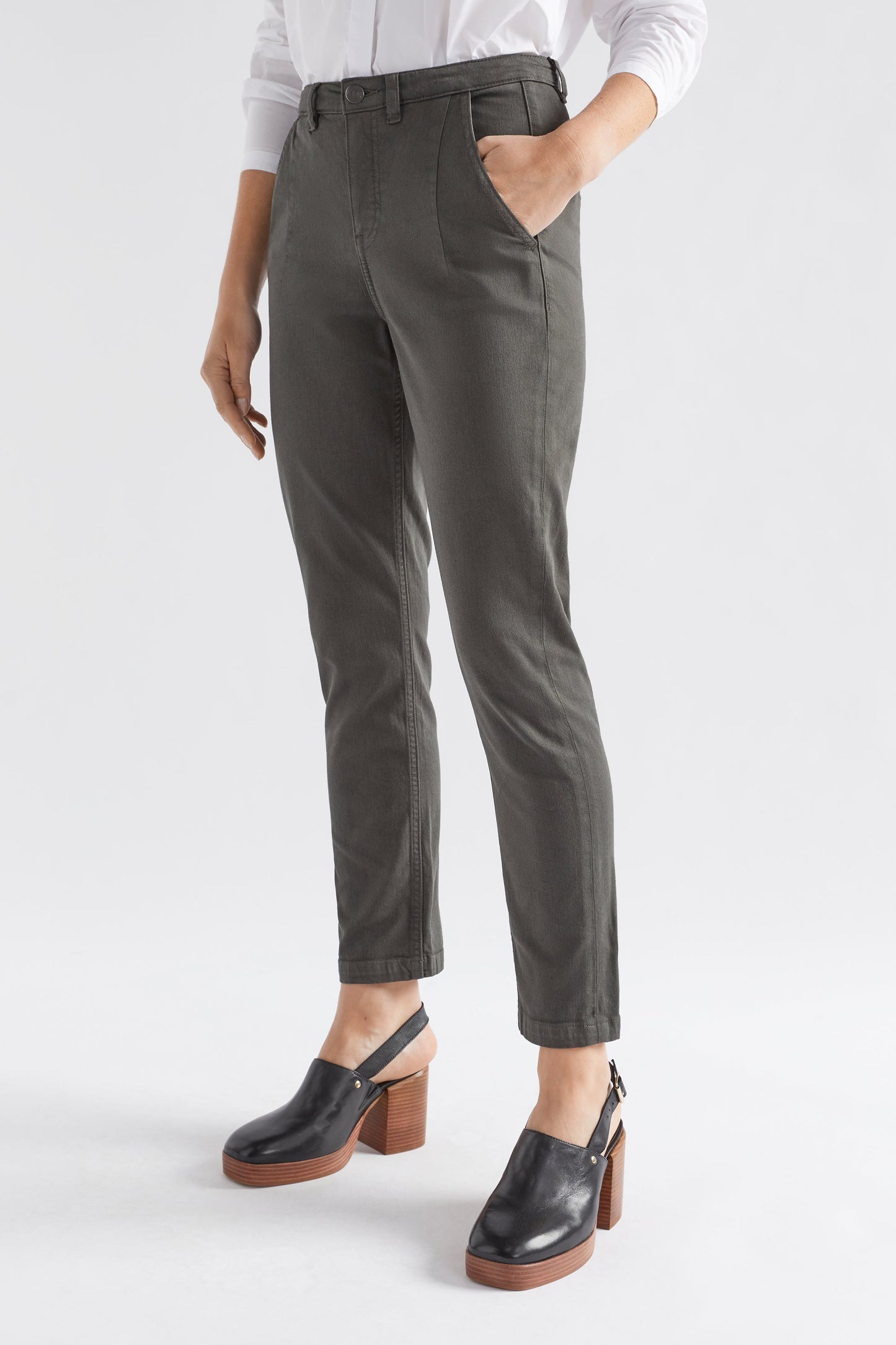 Mysa Organic Cotton Slim Leg Stretch Jean Model Side Jess | OLIVE SLATE