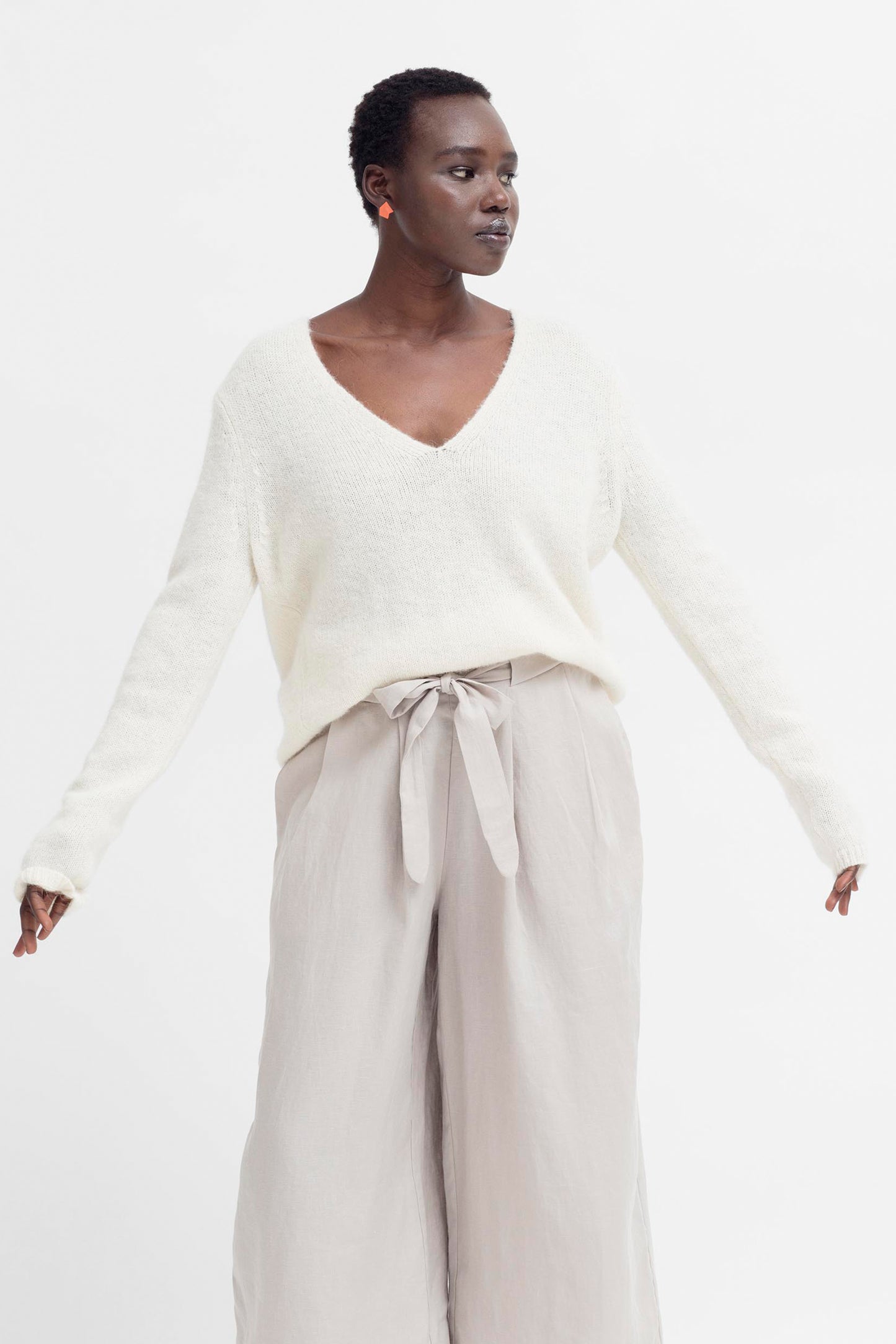 Len Merino Wool and Alpaca Wool Sweater Front Model Ruth | CREAM