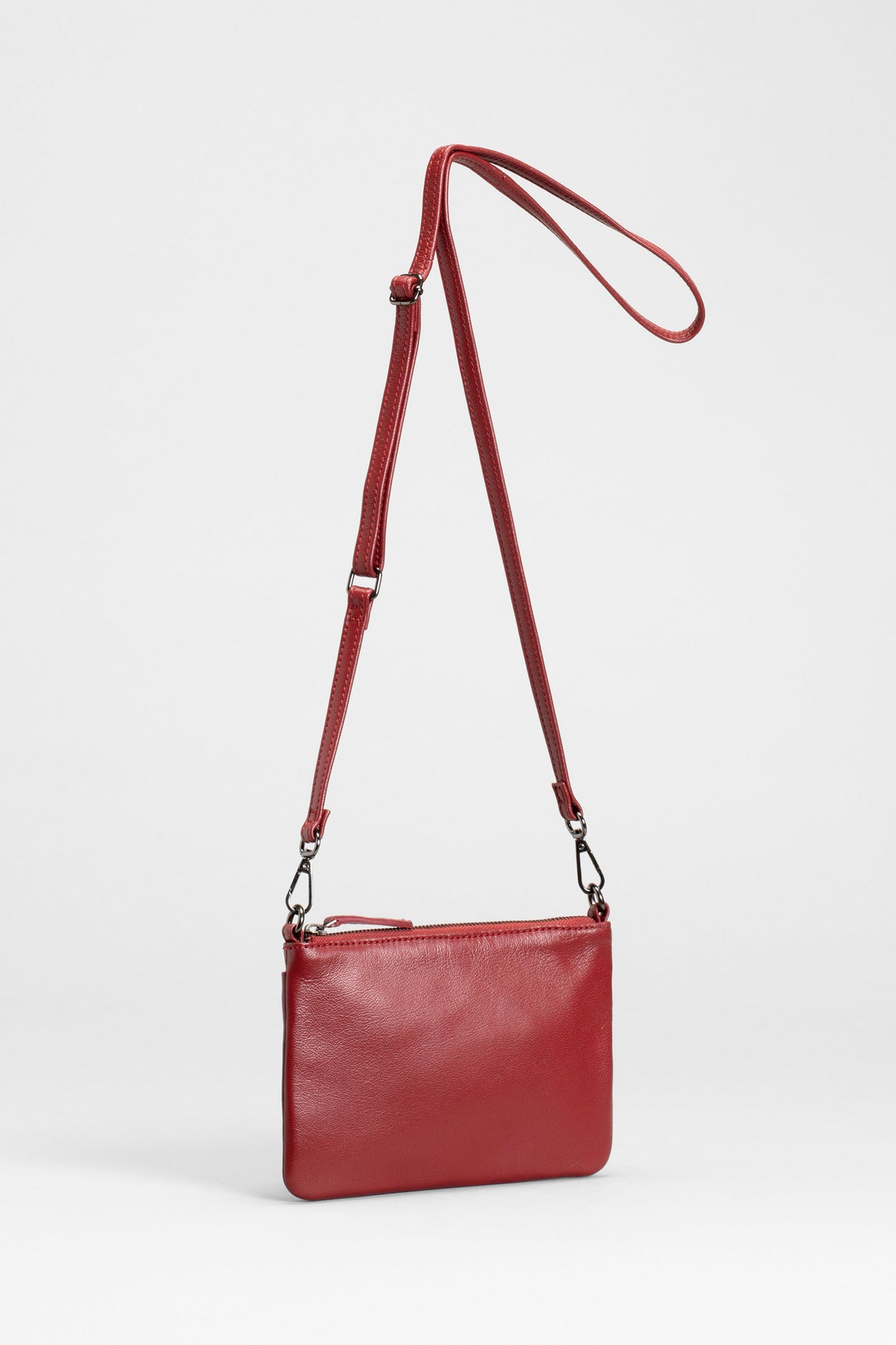 Dai remnant Leather Small Removable Strap Shoulder Bag Front | CHERRY