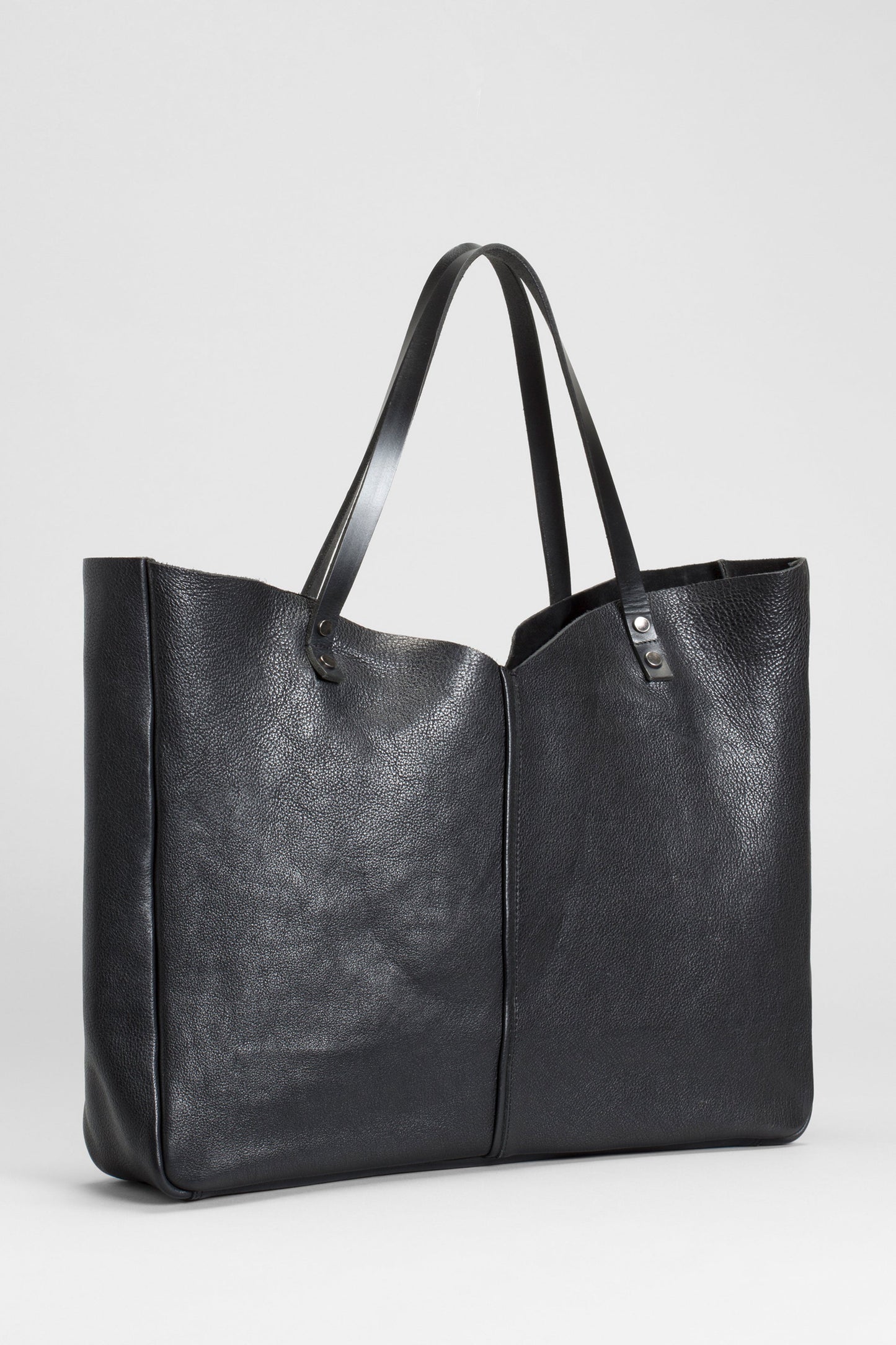 Vee Remnant Leather Large Tote Shopper Bag Front BLACK