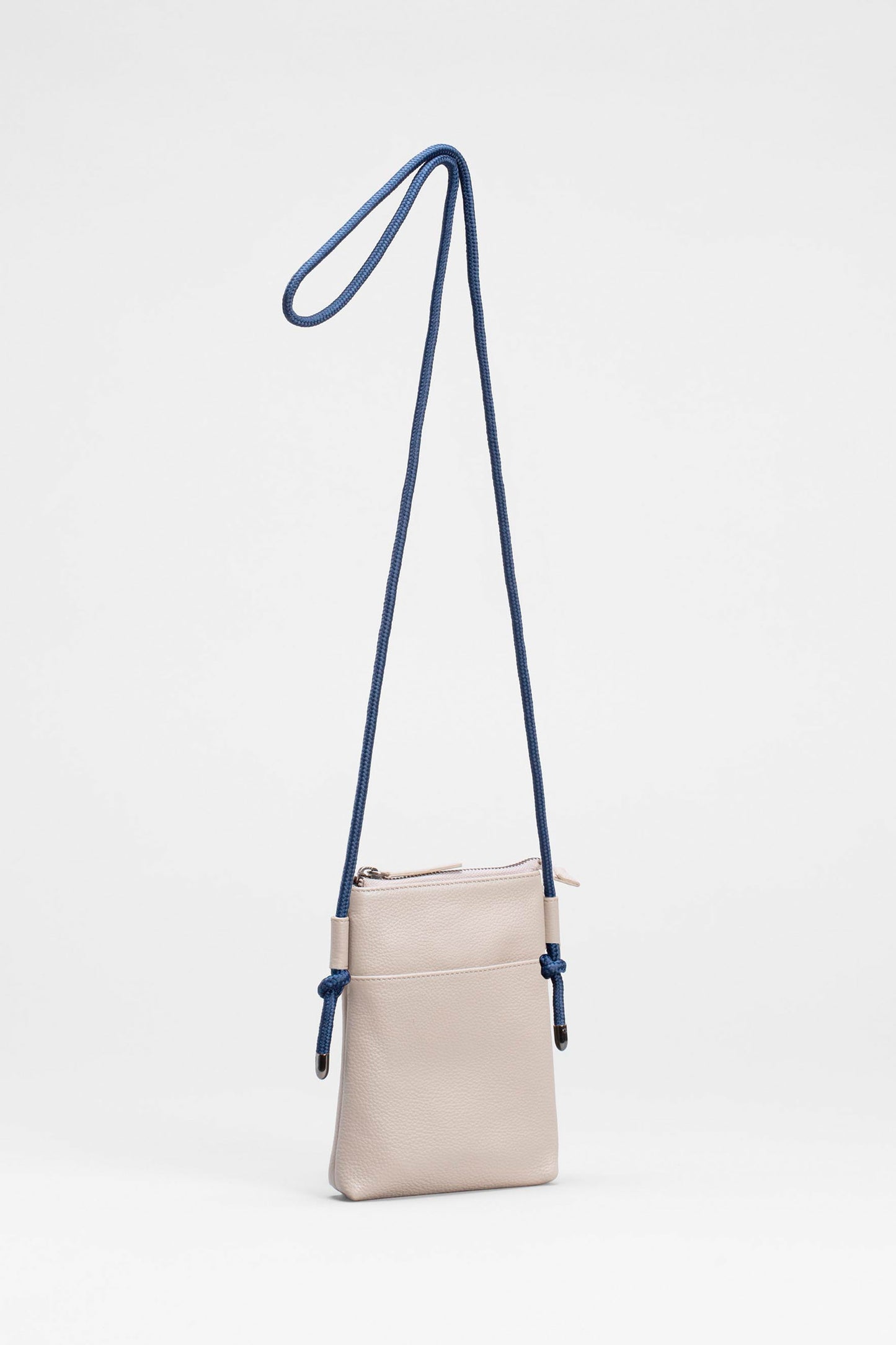 Poki Leather Zip Up Cord Strap Pouch Bag Back |  BLANC 