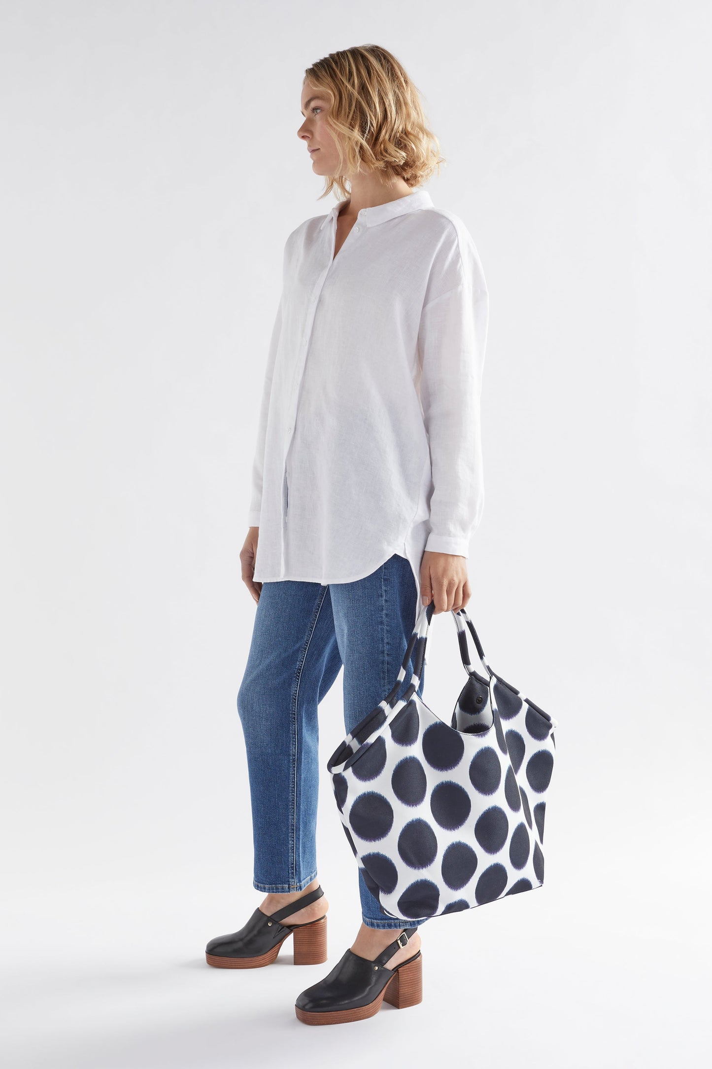 Ivet Recycled Fabric Tote Bag Model full body | SOFT SPOT PRINT