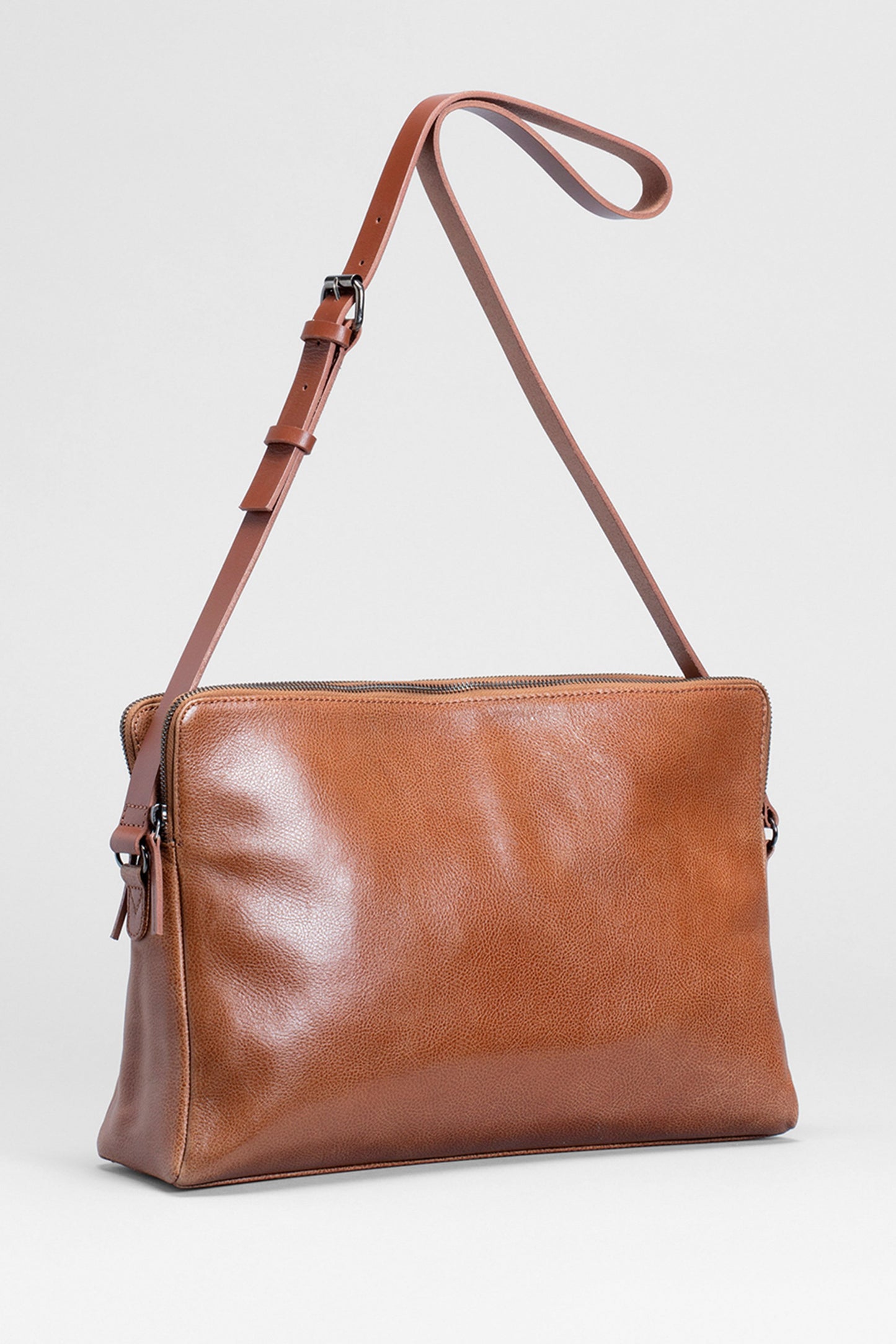 Dammei Leather Bag Front TAN